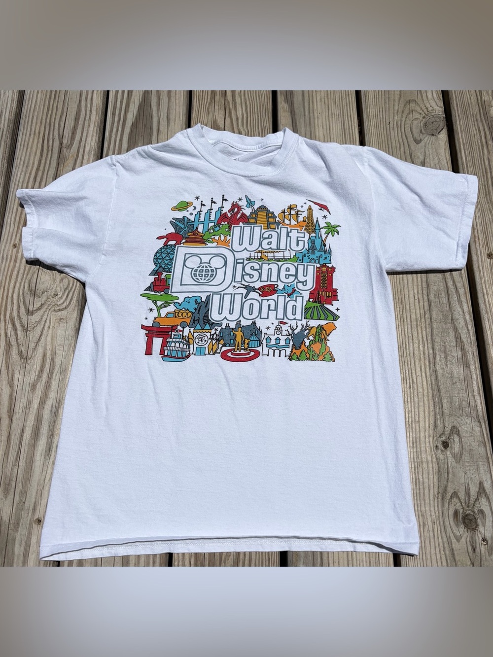 Disney Walt Disney World Shirt Mens M White Attractions Graphic Tee Theme Park